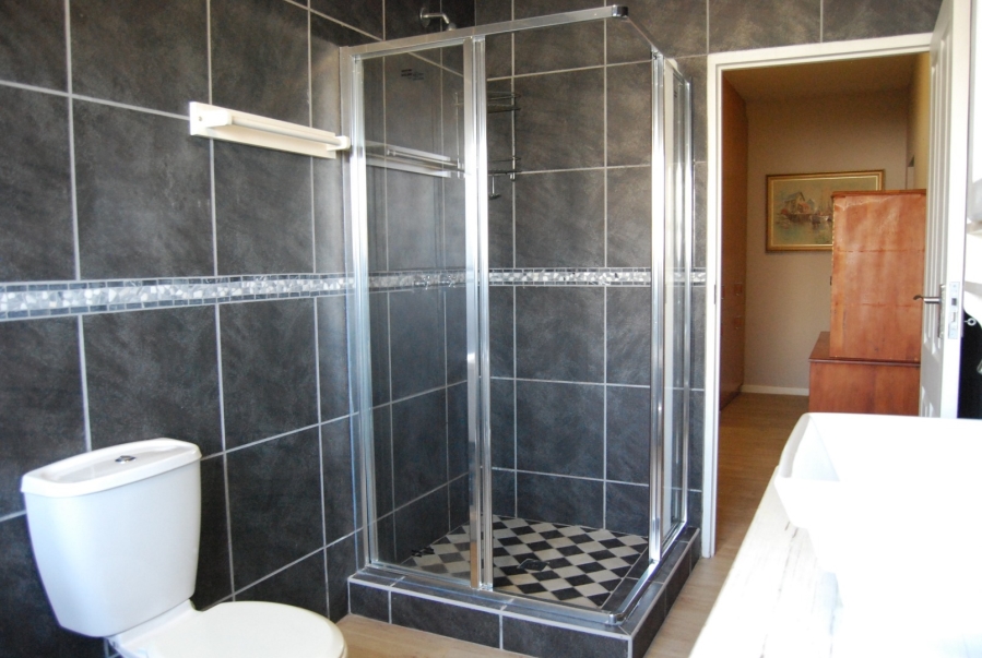 3 Bedroom Property for Sale in Calypso Beach Western Cape